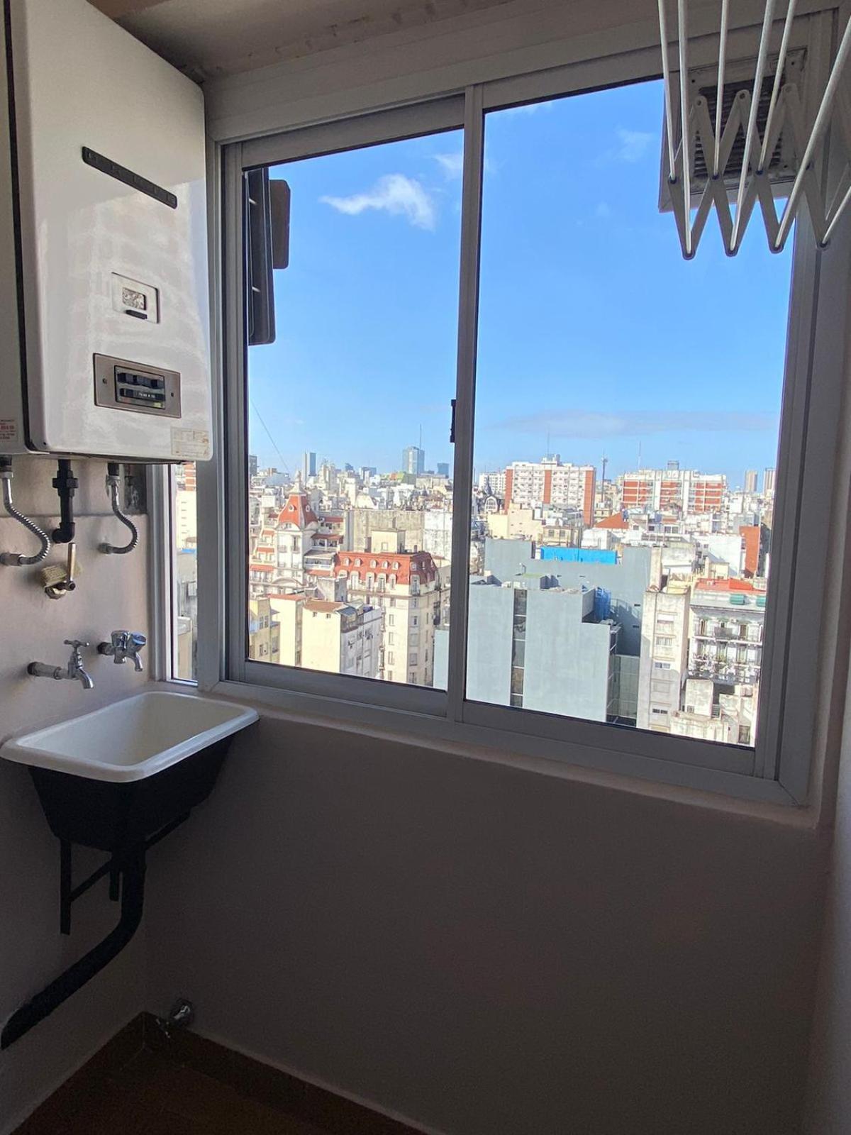 Muy Buena Ubicacion. Luminoso Y Silencioso Apartment Buenos Aires